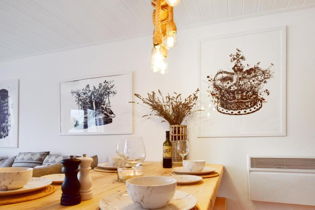 Luxury Lodge In The Heart Of The Cotswolds Cirencester Eksteriør billede