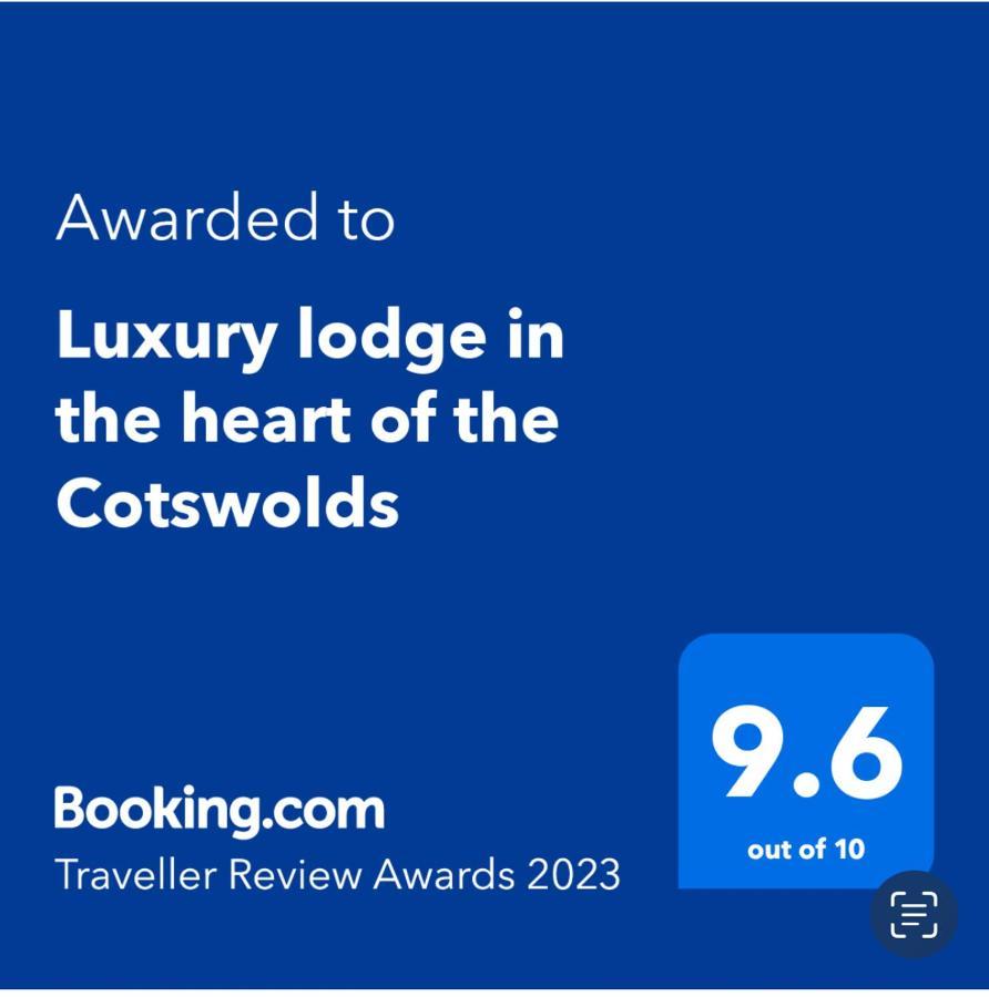 Luxury Lodge In The Heart Of The Cotswolds Cirencester Eksteriør billede
